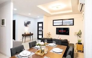 3bd Lux City Oasis LAS Pinas