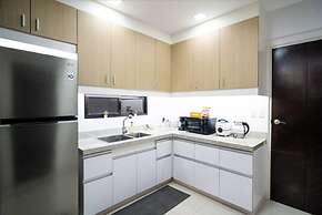 3bd Lux City Oasis LAS Pinas