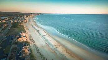 All New Beautiful Priscilla Beach House Ocean View