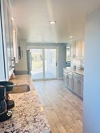 All New Beautiful Priscilla Beach House Ocean View