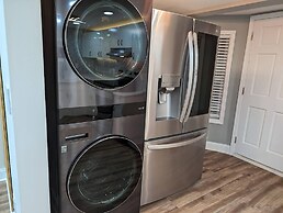 1303 Colony Dr Marietta - Full Home