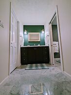 1303 Colony Dr Marietta - Full Home