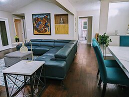 1303 Colony Dr Marietta - Full Home