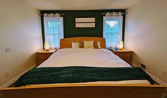 1303 Colony Dr Marietta - Full Home