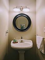 1303 Colony Dr Marietta - Full Home