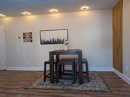 1303 Colony Dr Marietta - Full Home