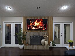 1303 Colony Dr Marietta - Full Home