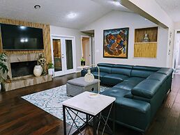 1303 Colony Dr Marietta - Full Home