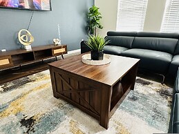 Autin - Family & Groups - Modern Lux