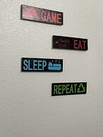 Autin - Family & Groups - Modern Lux