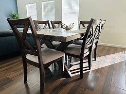 Autin - Family & Groups - Modern Lux