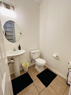 Autin - Family & Groups - Modern Lux