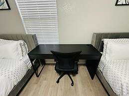 Autin - Family & Groups - Modern Lux