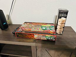 Autin - Family & Groups - Modern Lux