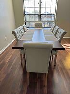 Autin - Family & Groups - Modern Lux