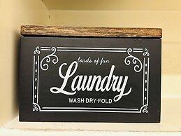 Autin - Family & Groups - Modern Lux