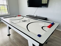 Autin - Family & Groups - Modern Lux