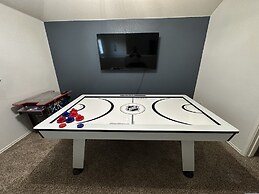 Autin - Family & Groups - Modern Lux