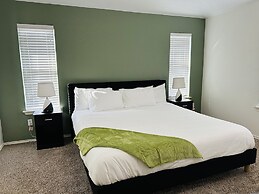 Autin - Family & Groups - Modern Lux