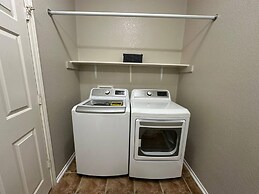 Autin - Family & Groups - Modern Lux