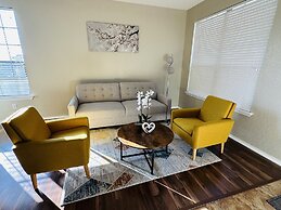 Autin - Family & Groups - Modern Lux