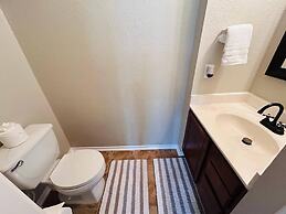 Autin - Family & Groups - Modern Lux