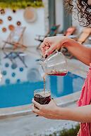 The Comelly Alaçatı