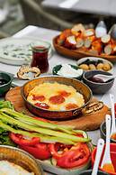 The Comelly Alaçatı