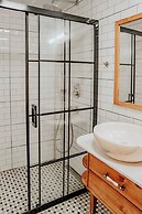 The Comelly Alaçatı