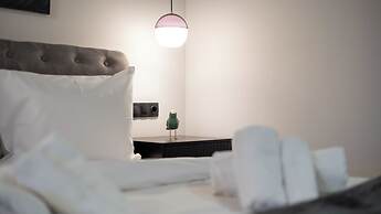 Tsikaris Boutique Guesthouse