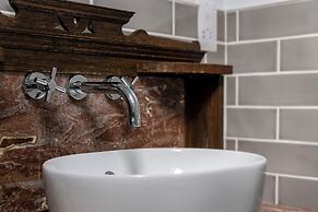 Stunning 5 Bed in the Centre of Bourton