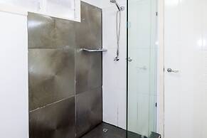 Innisfail Riverfront Motel