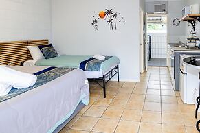 Innisfail Riverfront Motel