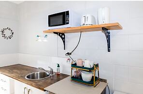 Innisfail Riverfront Motel