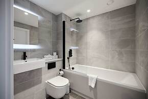 The Tottenham Hale Crib - Trendy 2bdr Flat With Balcony