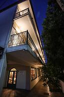 Spanos Apartments Anna's Lodge