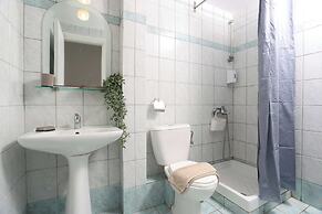 Spanos Apartments Anna's Lodge