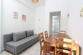 Spanos Apartments Anna's Lodge