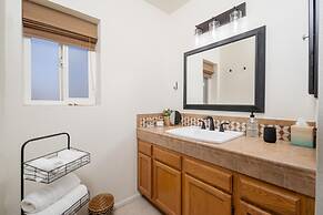 Peoria Oasis on Golf Course Pool Putting Green