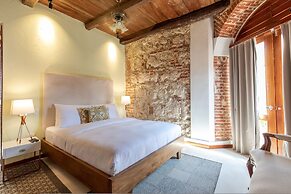 Casa Cuero - Rooftop Pool - Historic Center