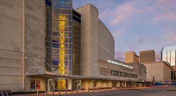 Rustic Gem 5min-asian District Full Kitchen