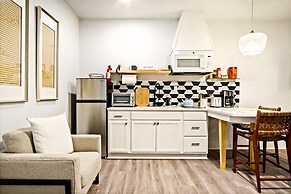 Vintage Studio 6min-plaza Dist Full Kitchen