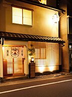 Asakusa Ryokan Vacation Rental Tokyokoso