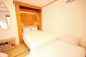 Asakusa Ryokan Vacation Rental Tokyokoso