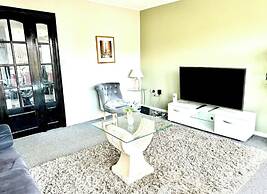 Charming 3 Bedroom House in Sheffield