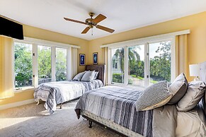 Kayaks, Bikes & Bay Access: Bradenton Escape!