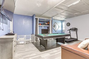 Sacramento Home w/ Pool Near Dtwn: Pets Welcome!