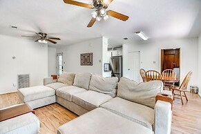 2 Mi to Kyle Field: Bryan Home w/ Fenced Yard