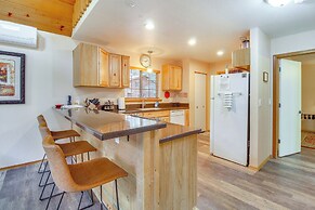 4 Mi to Lake: Pet-friendly Cabin in Pinetop