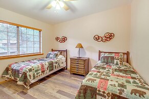4 Mi to Lake: Pet-friendly Cabin in Pinetop